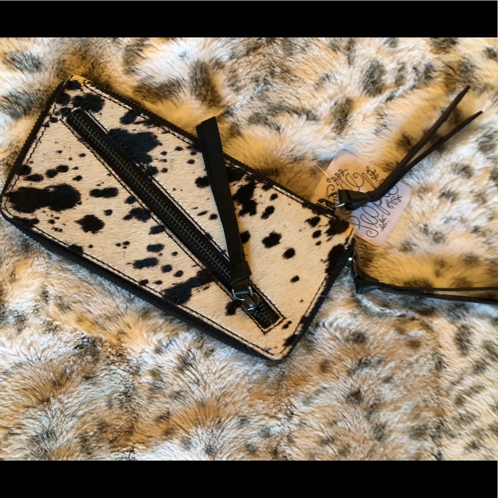 Free people clutch